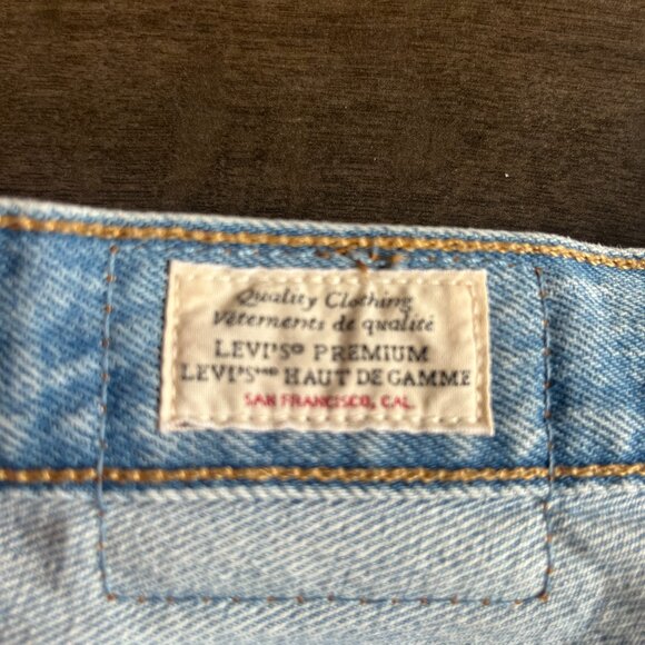 LEVI'S 501 JEAN SHORTS - Picture 5 of 6